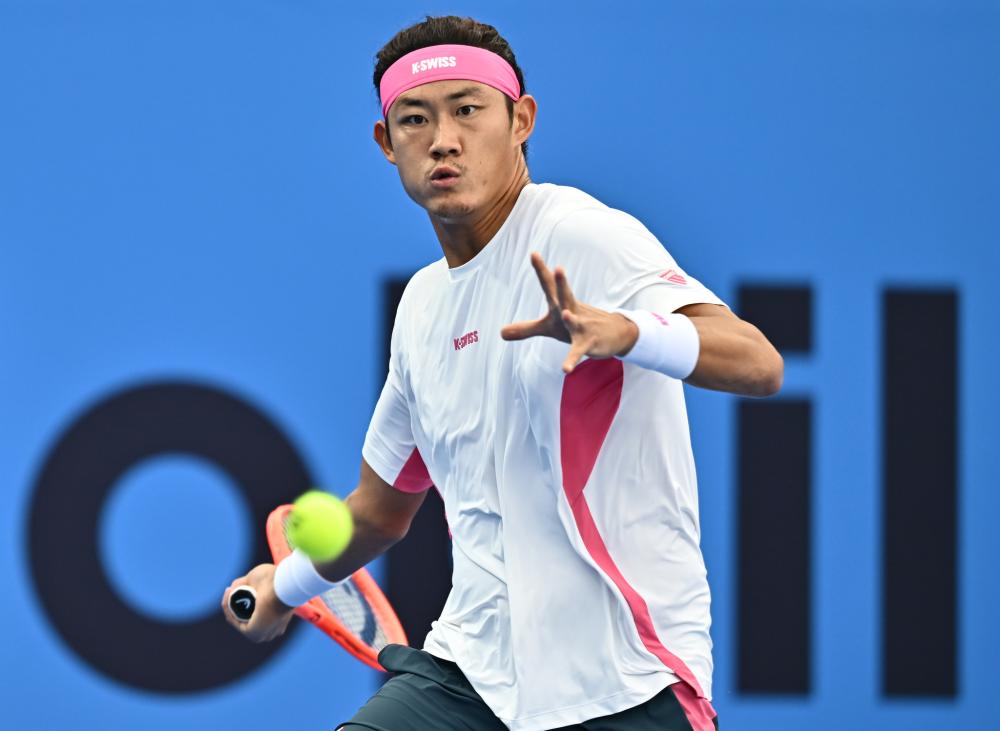 格策：我从小就看梅西踢球，他绝对是我的偶像