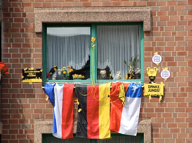 示全球足球 示全球足球